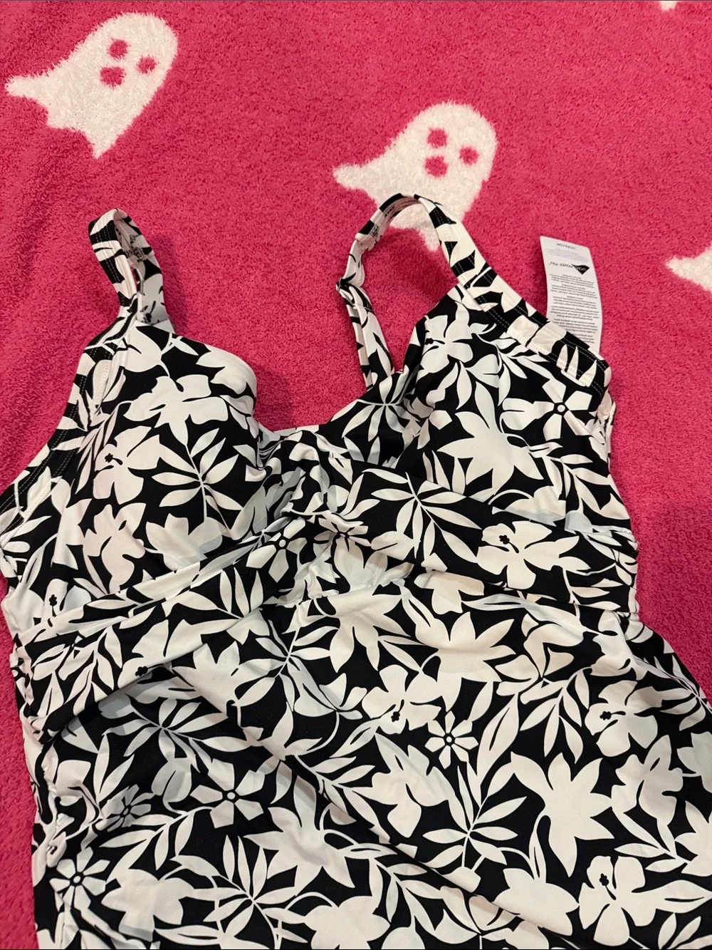 Black & White Floral Land’s End Tankini Top - Women's Swimwear
